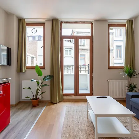 아파트 Lovely And Snug Flat, Just Steps From Istiklal Street 이스탄불